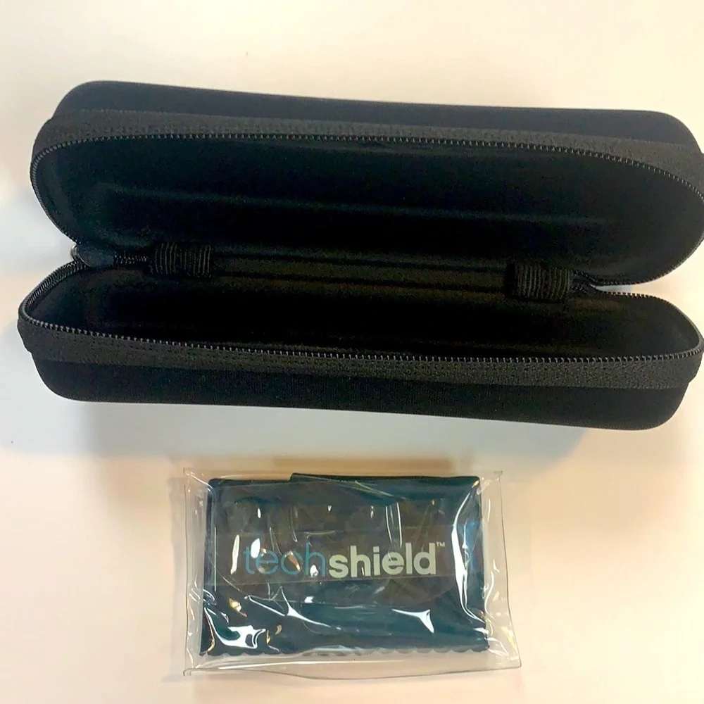 Converse Eye / Sunglass case Unisex